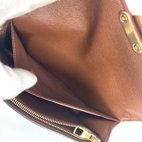 LOUIS VUITTON Brown Monogram Canvas Pouch - Picture 15 of 16